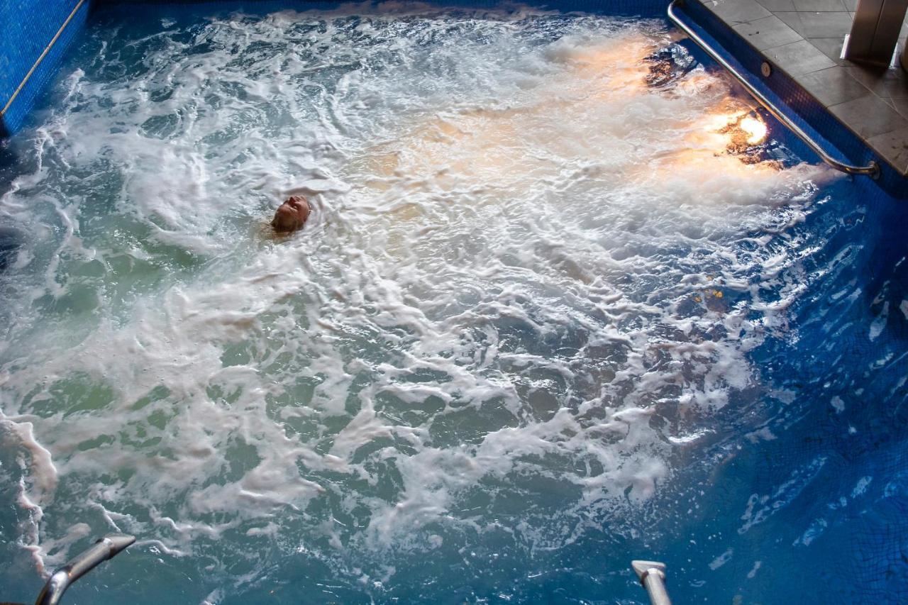 Sant Jordi Boutique Hotel 칼레라 외부 사진 A whirlpool